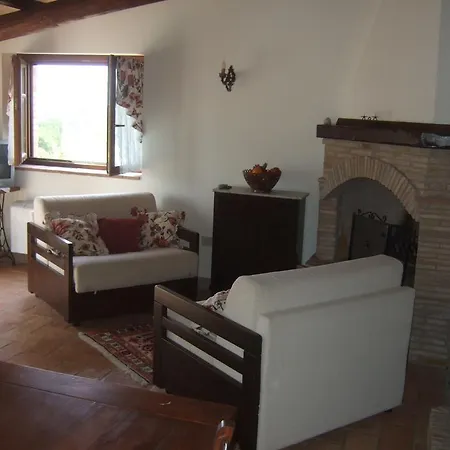 Casa Vacanze Montenibbio Ficulle